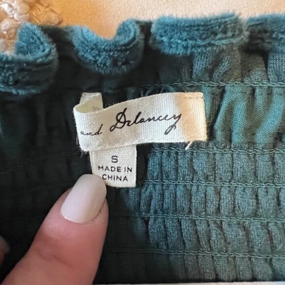 Anthropologie Jane & Delancey Off Shoulder Smocked Velvet size small - Picture 4 of 7